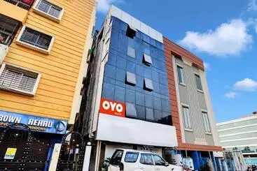 Szálloda Oyo Tower Shanavi Inn