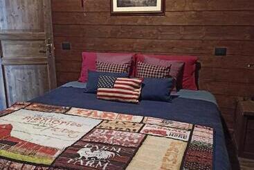 ペンション Red Cedar Ranch