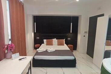 پانسیون Black Vulcano Suites&studios