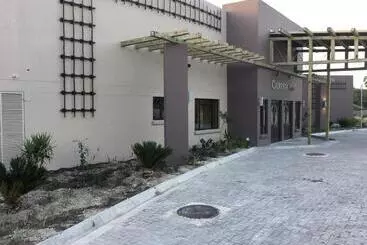 هتل Cresta Maun