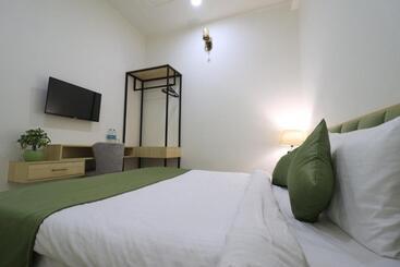 ホテル Around Stays Luxuria