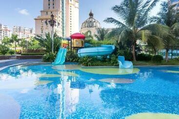 Sanya Baohong Hotel Side Tower