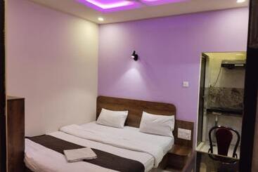 בית מלון כפרי Blue Sagar Puri Official