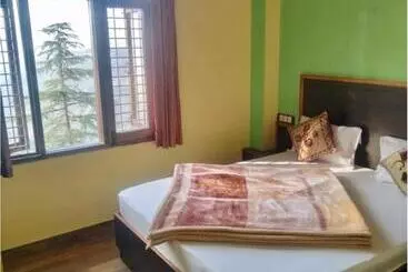 Hotel Boho Stays Near Mall