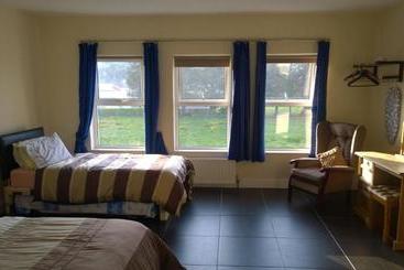 Bed and Breakfast 1 Bayview