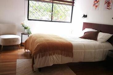 Bed and Breakfast Chapelet Hostal