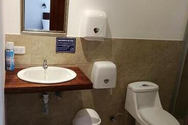 Bed and Breakfast Chapelet Hostal