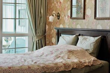 Bed and Breakfast Hacienda Home