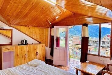 هتل Manu Vatika Manali