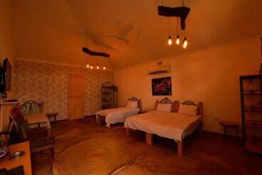 Hotel Boulevard Inn Mt Meru