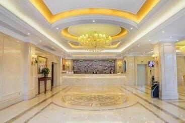 Vienna Hotel Guangxi Liuzhou Xijiang Vientiane City