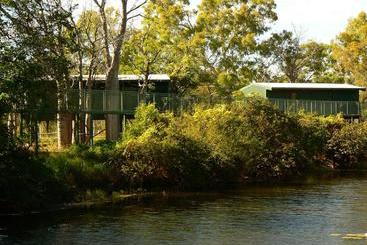 Parry Creek Farm Tourist Resort And Caravan Park