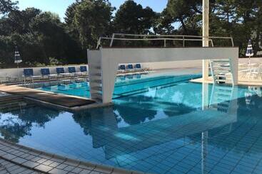 G&d Hotel Deanna Golf