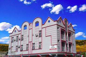 Отель Urussanga