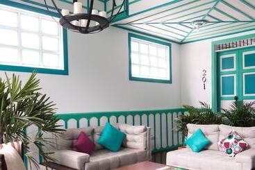 ホテル Casa Grande Inn