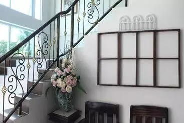 Hotel Maesot Siri