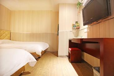 Otel Qiingmu Hunan Road