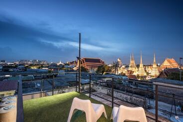 هاستل Ralph Bangkok