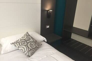 تختخواب و صبحانه Faleron Santa Lucia