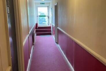 فندق Rose And Crown