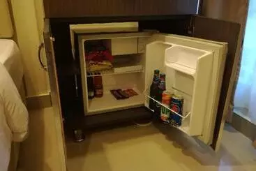 Al Safina Kijal Beach Resort