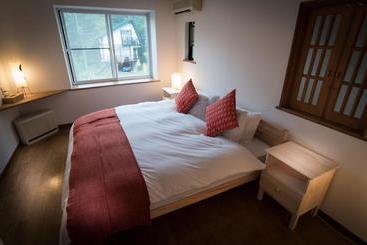 Bed and Breakfast Sheltered Inn Hakuba
