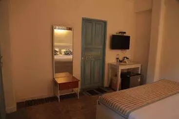 هتل Eros Boutique