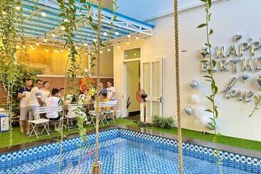 هتل Fullhouse Hoian