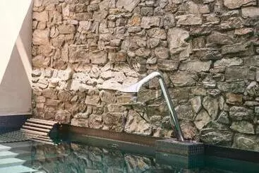 Hotel Hôtel De Rougemont & Spa