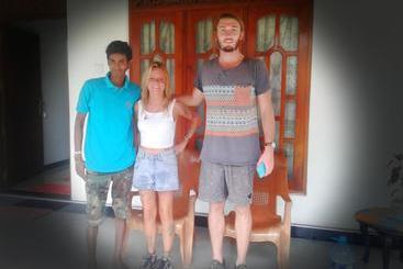 ベッドアンドブレックファースト Nisala Villa   Midigama