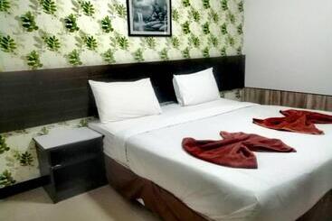 هتل Grand Pruksa Siri Apartment