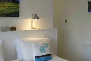 Savannah Bed And Breakfast