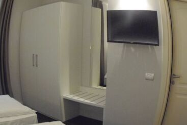 Hotelli Albergo Dongo