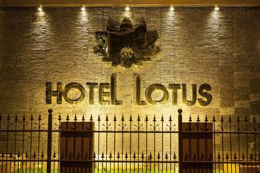 Отель Lotus
