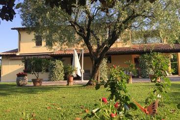 Le Tre Querce B&b