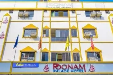Hotel Fabexpress Poonam Palace