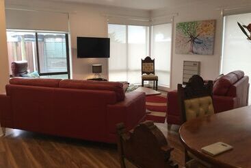 游客公寓 Ocean Beach Villa