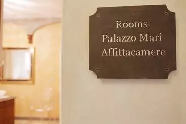 Palazzo Mari Suite & Rooms B&b