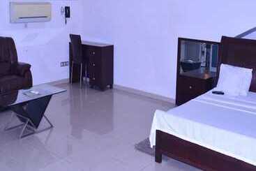 هتل Hôtels Résidences Easy