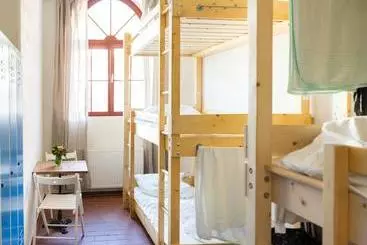 Subraum Hostel