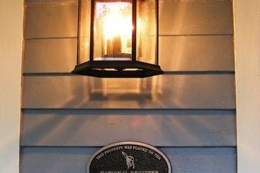 Adair Manor Bed & Breakfast