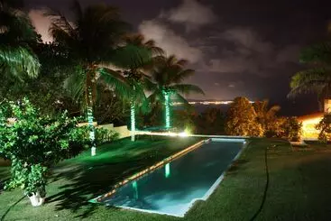 ホテル Pousada Villa Simone