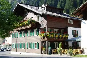 Bed and Breakfast Gasthof Zum Guten Tropfen