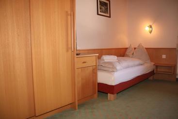 هتل Landgasthof Mamoosen