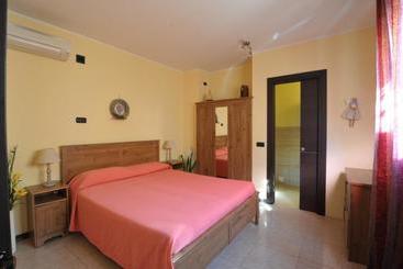 ベッドアンドブレックファースト Le Mediterranee