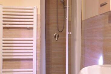 住宿加早餐  Le Mediterranee