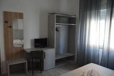 Hotel Pensione Rossi