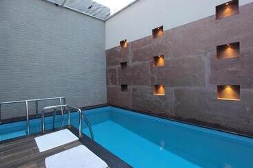 Broad Bean Resort & Spa