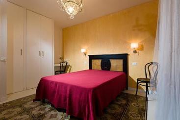 آپارتمانهای توریستها Via Nuova