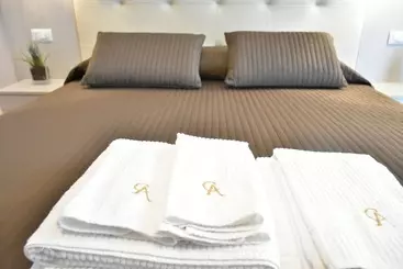 ベッドアンドブレックファースト Conte Ardi Luxury Rooms
